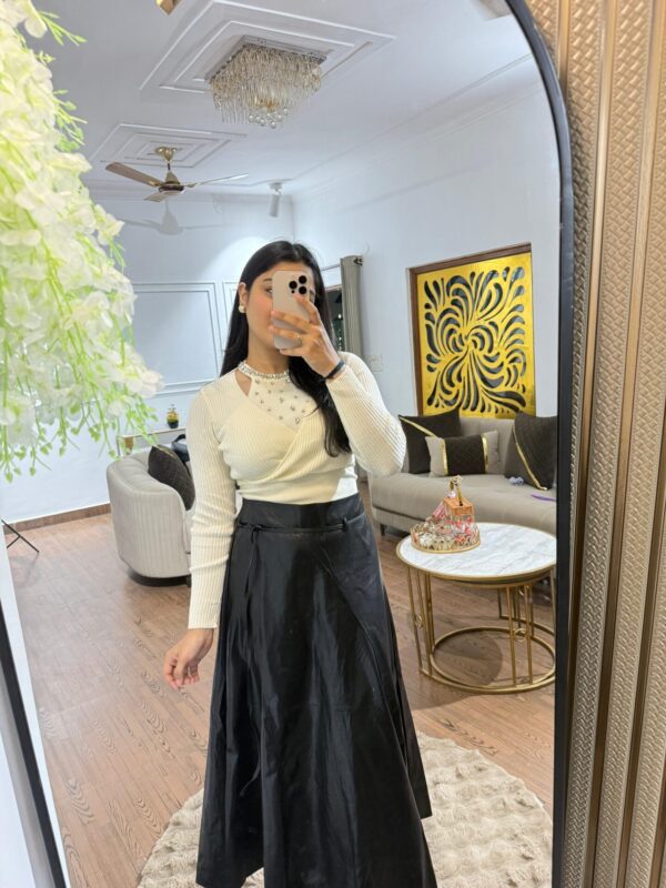 Flare shiny leather skirt - Image 6