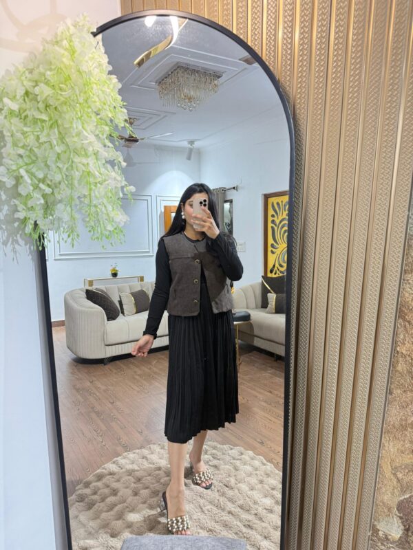 Dress with tweed jacket - Image 6