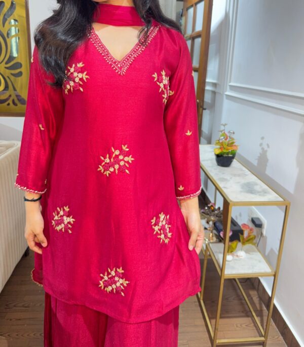Rani pink embellished suit - Image 2