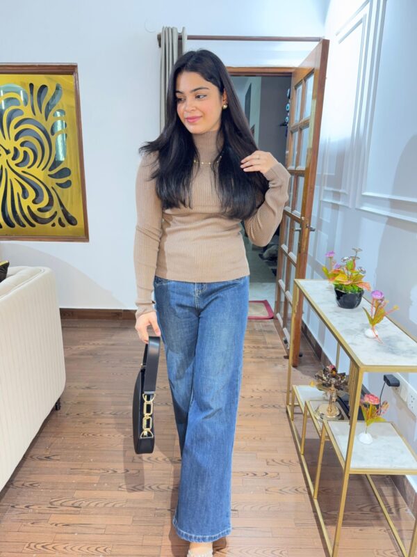 Mock neck ribbed sweater - Image 7