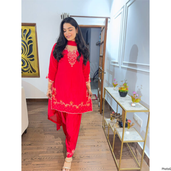 Rysa embellished farshi set - Image 4