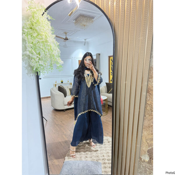 Sana mirror embellished 3 piece set - Image 3