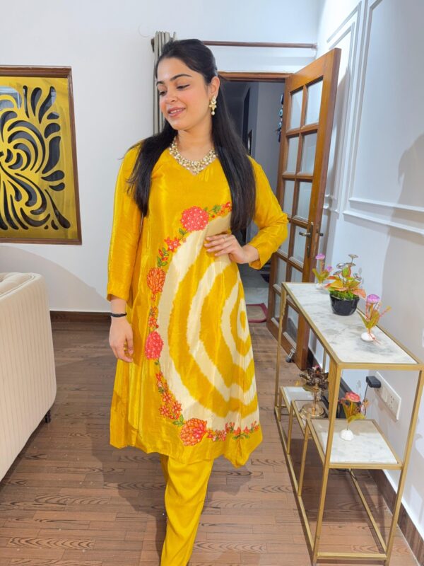 Avika 2 piece set - Image 2