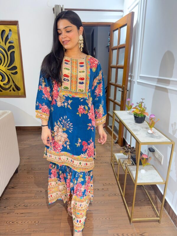 Ira 2 piece set - Image 3