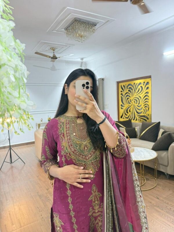 Rysa embellished suit - Image 2