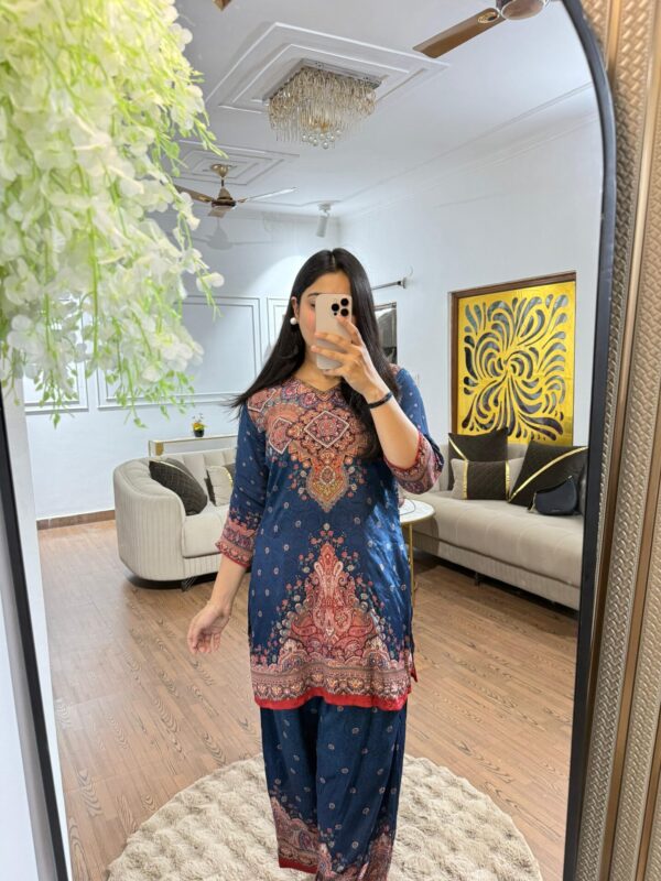 Pleated farshi 2 piece set - Image 2