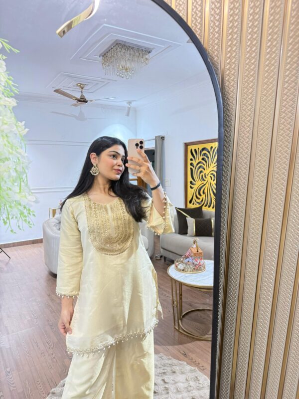 Diya embellished set - Image 5