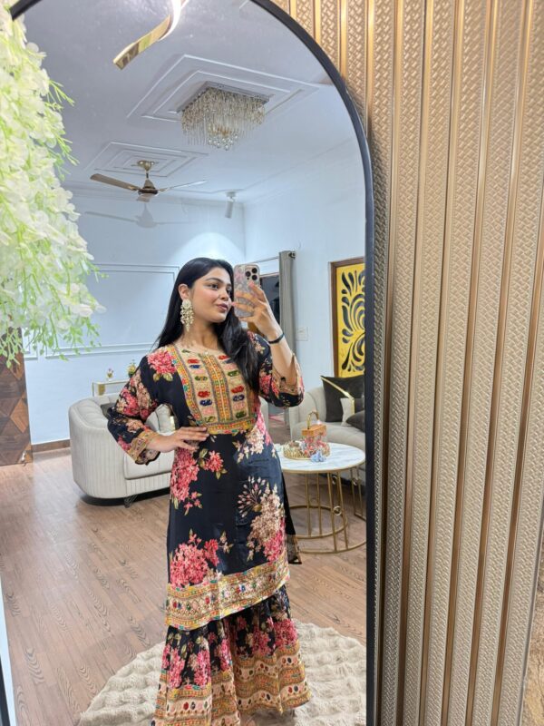 Ira 2 piece set - Image 8