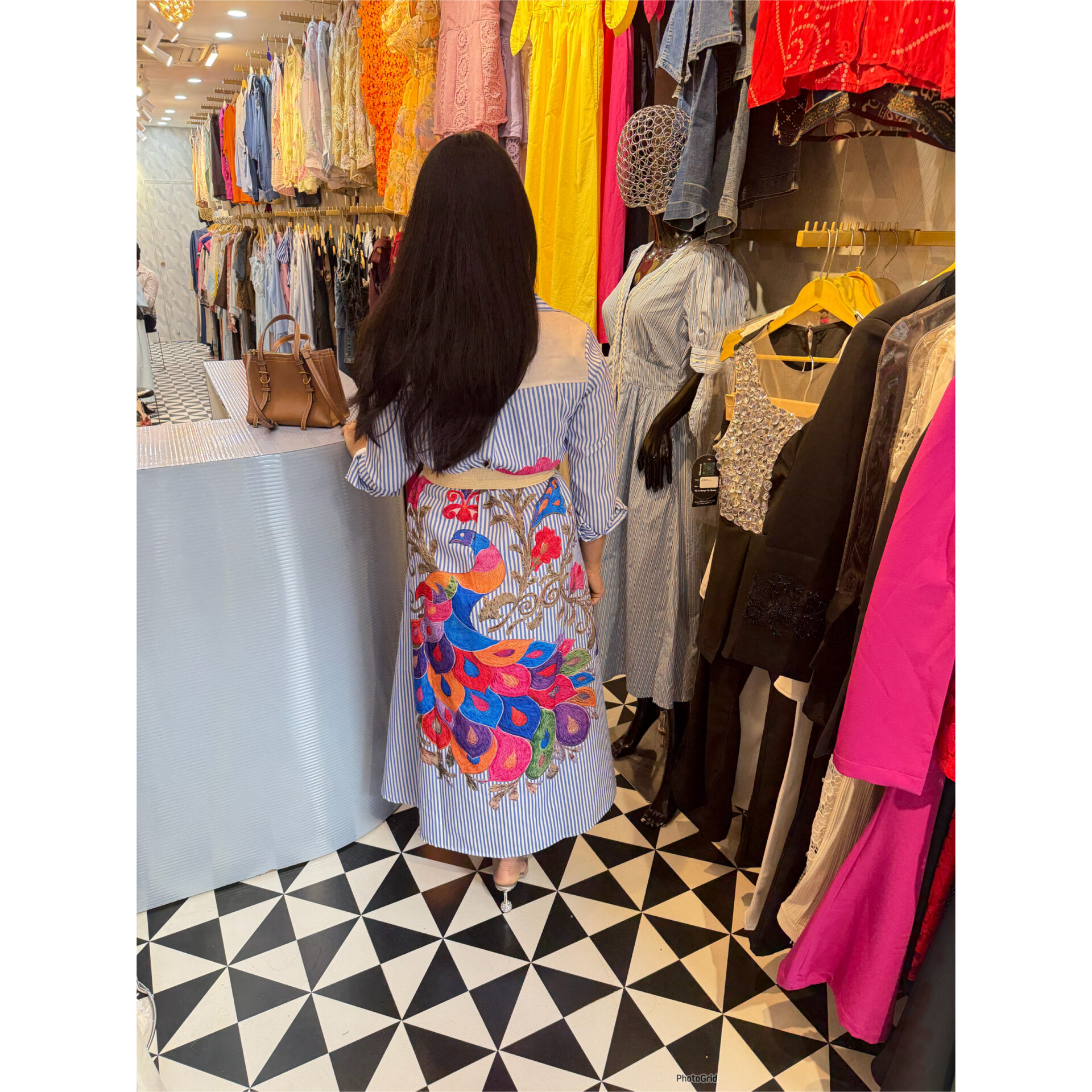 Half and half striped dress with belt - Image 2